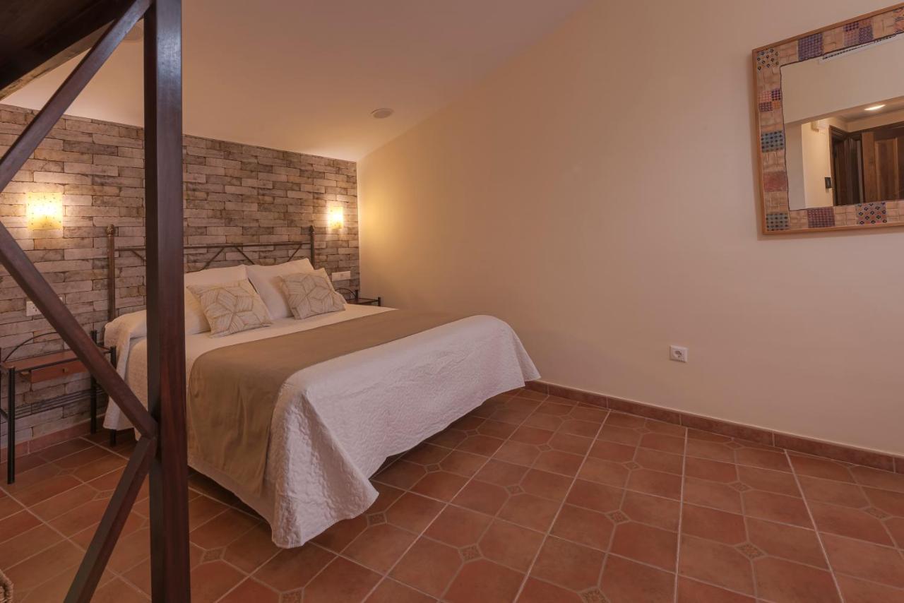 Hostal El Griel No Disponemos De Recepcion Fisica Hervás Buitenkant foto