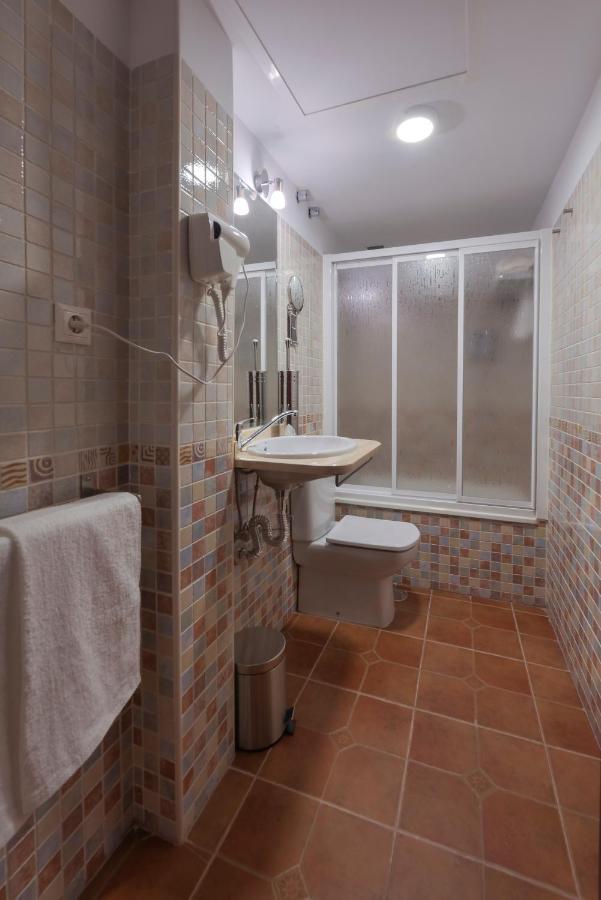 Hostal El Griel No Disponemos De Recepcion Fisica Hervás Buitenkant foto